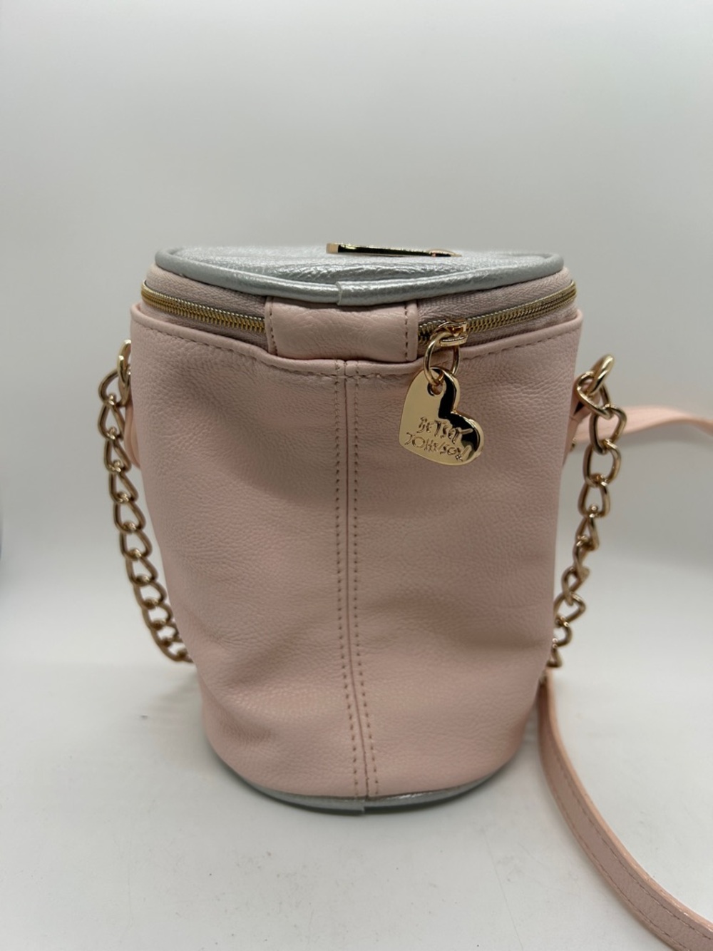 Betsey Johnson Pink 'Peaches' Soda Can Crossbody Bag Purse 🍑🍑 - Picture 2 of 5